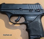 Ruger Ec9s with Houge Grip