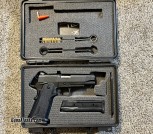 Tisas 1911 Carry DS 9mm 4.25' 17rd Pistol '2011'