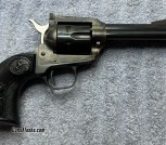 Colt New Frontier Single Action, .22 LR (44)