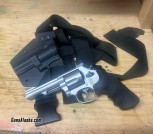 Smiths and Wesson 69 combat magnum 
