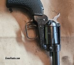 Heritage Barkeep .22 Magnum / 22 LR snub 