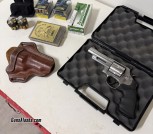 Smith & Wesson 629-6 44 magnum Revolver 4