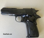 LLAMA 22 L.R. CALIBER HANDGUN WITH 3 EXTRA CLIPS 