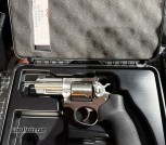 Ruger GP100 rare in 44SPL